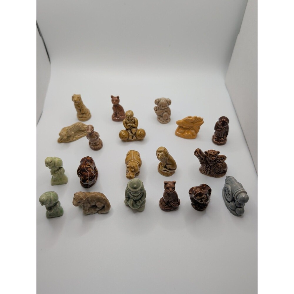 Wade Whimsies Red Rose Tea Figurine Lot Of 19